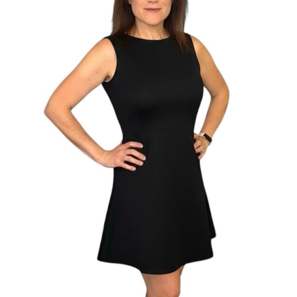 Theory Sleeveless Dress - Sz 6 - Fit & Flare Knee-Length Little Black Dress